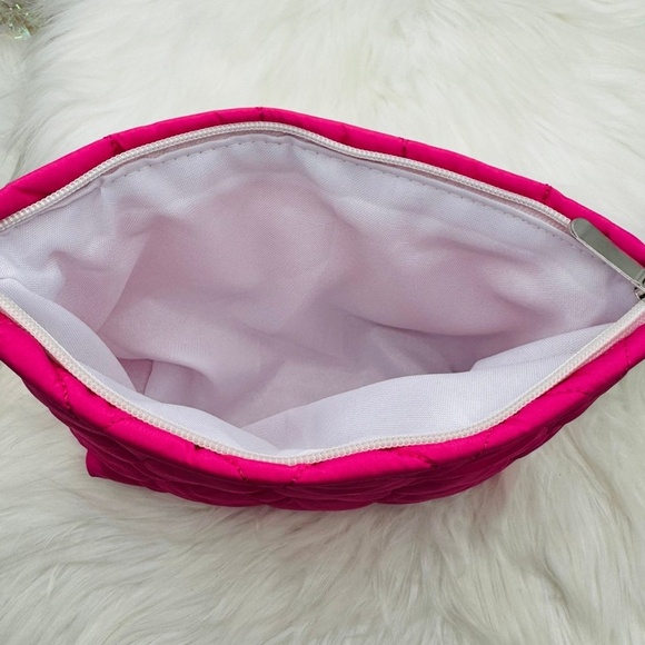 Makeup Sponge and Brush Set with Pink Heart Cosmetic or Travel Bag - Picture 10 of 11